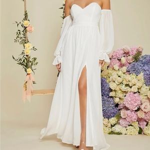 Brand new women’s wedding dress